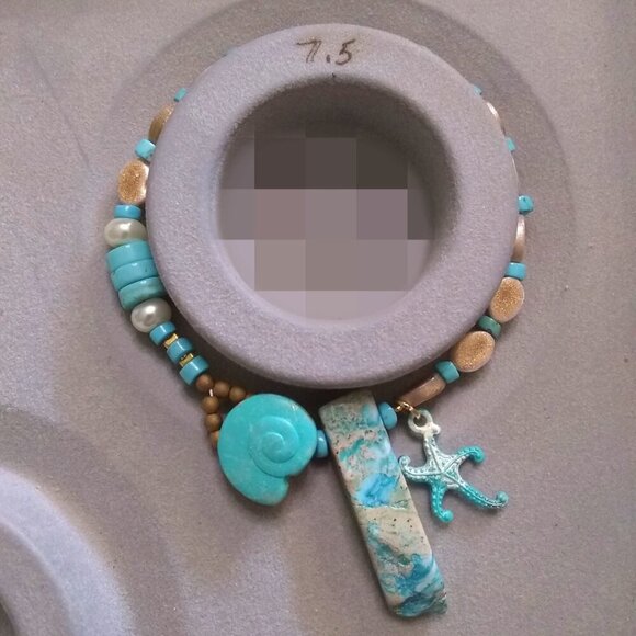 Coastal Cowgirl! Sea Sediment Jasper + Starfish + Shell Beaded Loop Bracelet - Picture 9 of 11